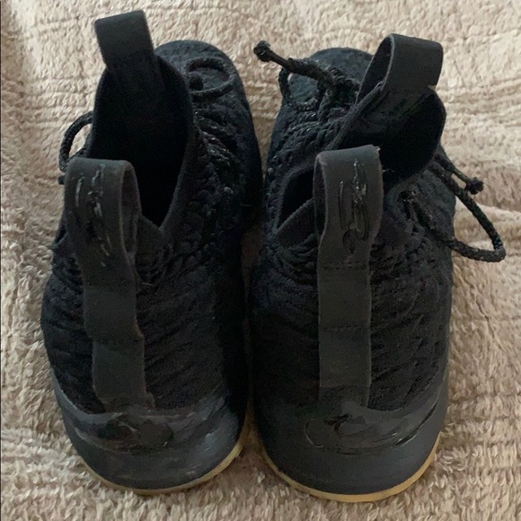 Boys - LeBron 15 GS 'Black Gum' - Picture 3 of 5